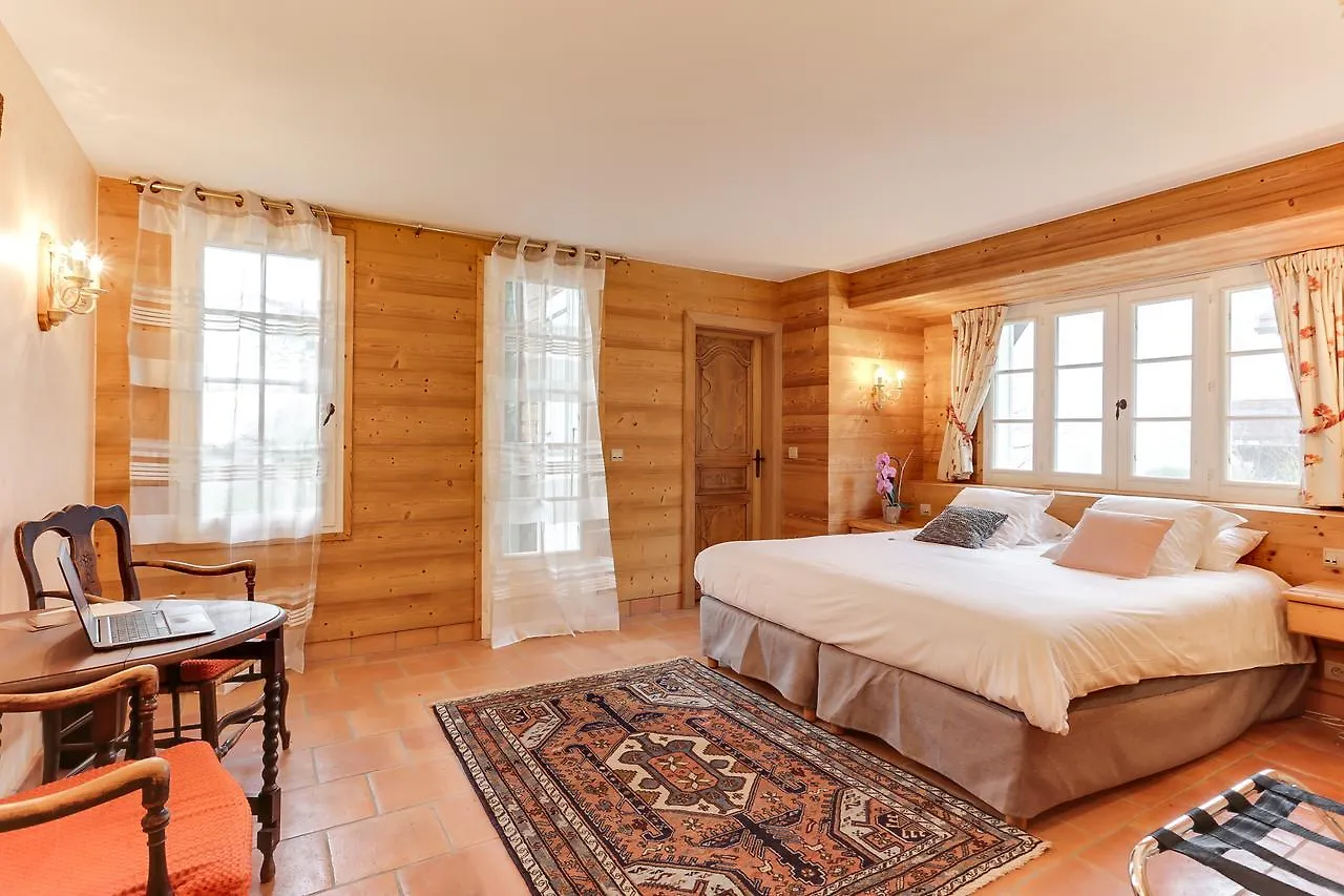Hotel La Verniaz Et Ses Chalets Evian-les-Bains