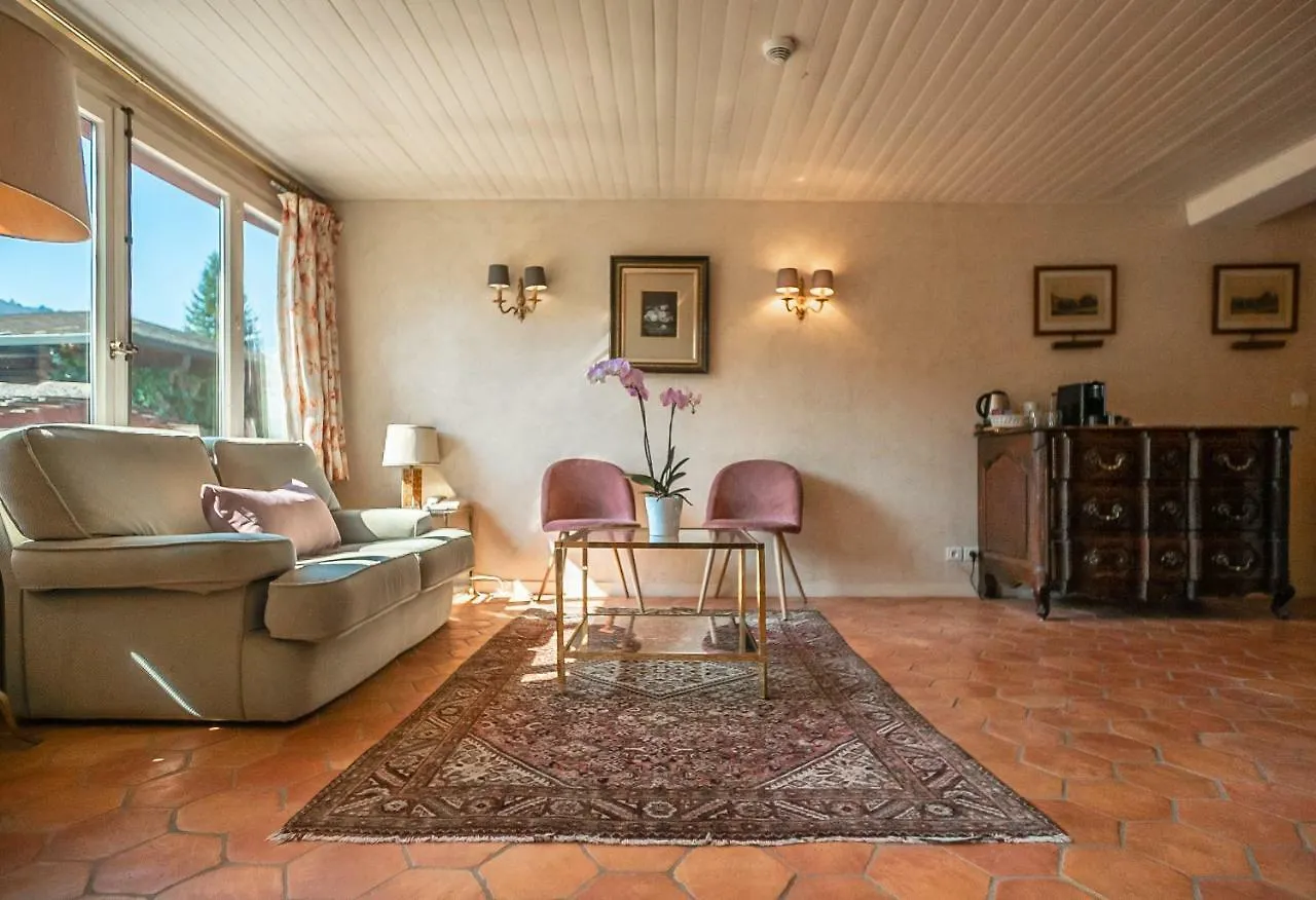 **** Hotel La Verniaz Et Ses Chalets Evian-les-Bains France